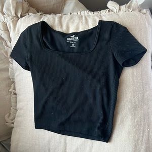 hollister baby t slightly worn xs